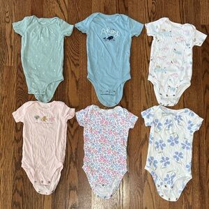 Carter’s Short Sleeve Onesies Bundle 9M (6 Pieces)